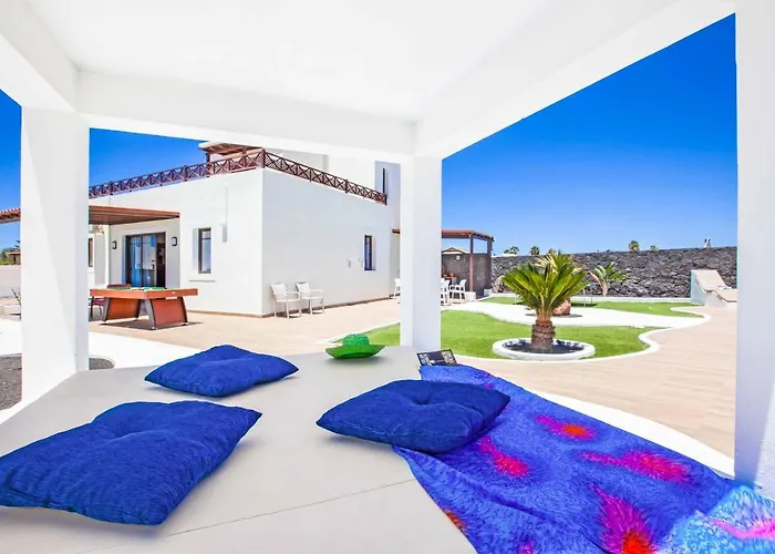 Esmeralda بلايا بلانكا