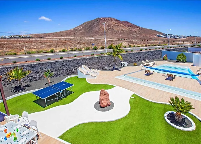 Esmeralda بلايا بلانكا