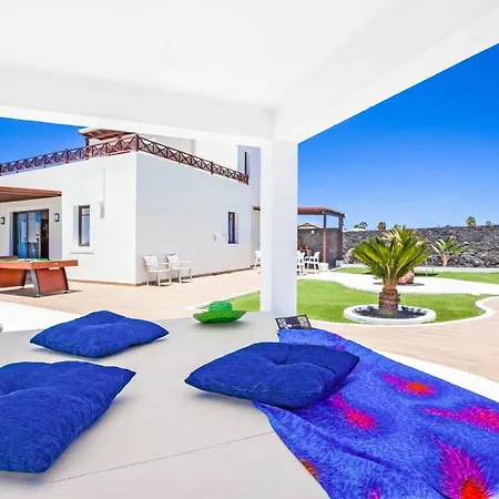 Esmeralda Playa Blanca (Lanzarote)