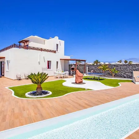 Esmeralda * بلايا بلانكا